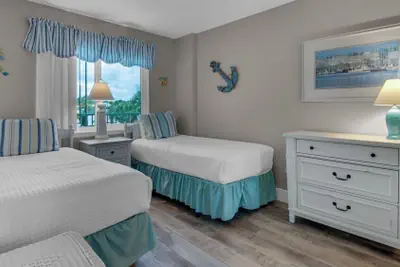 Photo 5 - Beachcrest
