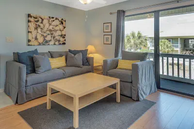 Photo 2 - Beachwood Villas