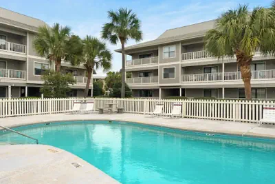 Photo 2 - Beachwood Villas