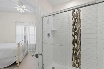 Photo 4 - The Legacy Condominium