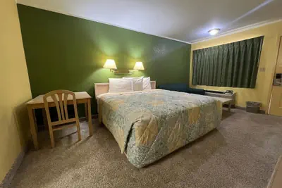 Photo 4 - Antler's Inn