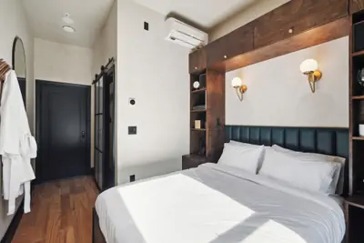Photo 2 - Society Hill Hotel