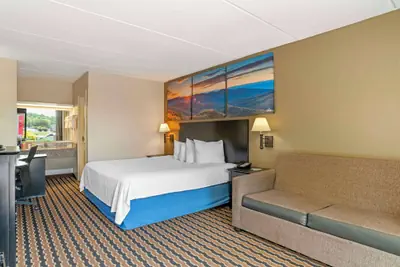 Photo 5 - Quality Inn near Speedway