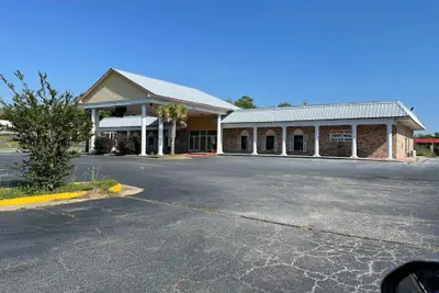 Photo 2 - Orangeburg Inn & Suites