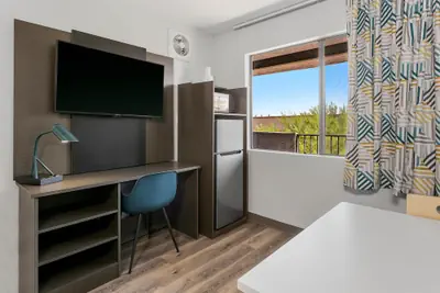 Photo 5 - Studio 6 Tempe, AZ – Elliot Road