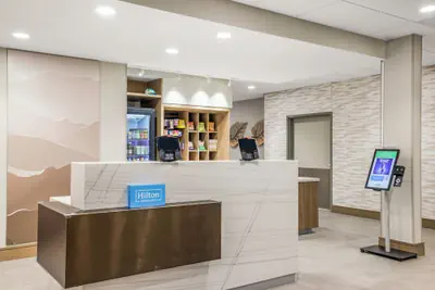 Photo 2 - Hampton Inn Aurora Medical Center Denver