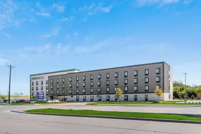 Photo 2 - ECHO Suites Extended Stay by Wyndham Dallas Plano/Frisco
