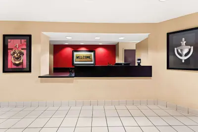 Photo 4 - Suburban Studios Columbus Fort Benning Area