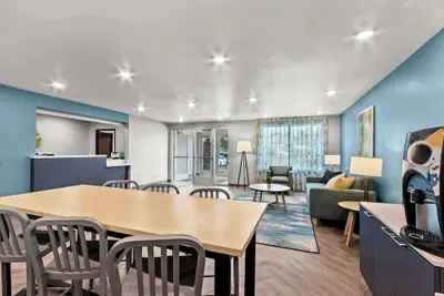 Photo 5 - Woodspring Suites Gilbert - Mesa Gateway Airport