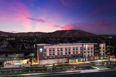 Photo 2 - Tru by Hilton Norco Eastvale