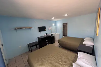 Photo 4 - Packsaddle Motel