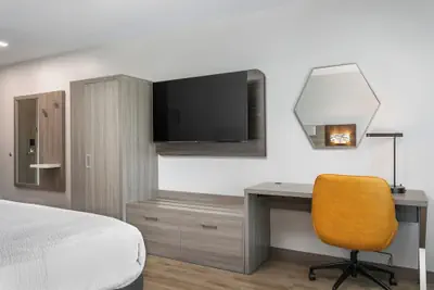 Photo 5 - Holiday Inn Express Chattanooga – Hamilton Place by IHG