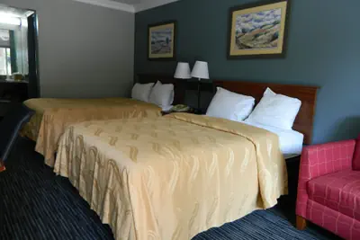Photo 2 - Travel Inn Atlanta