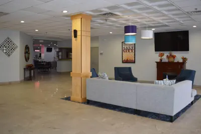 Photo 5 - Suburban Studios East Syracuse Carrier Circle