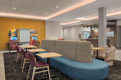 Photo 4 - Home2 Suites By Hilton Eureka