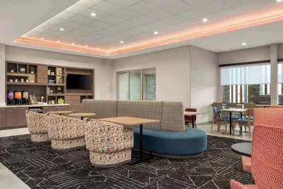 Photo 5 - Home2 Suites By Hilton Eureka