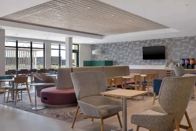 Photo 4 - Home2 Suites By Hilton Sheboygan