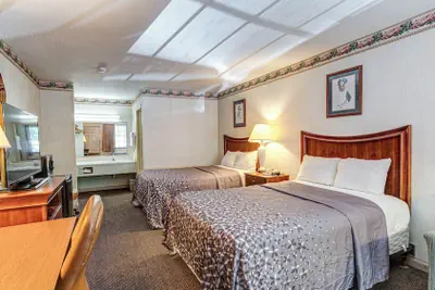 Photo 5 - Northgate Inn by Townhouse Hattiesburg I-59