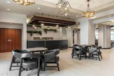 Photo 5 - Drury Plaza Hotel College Station