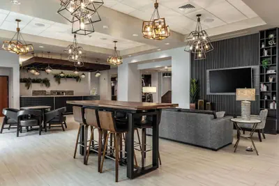 Photo 4 - Drury Plaza Hotel College Station