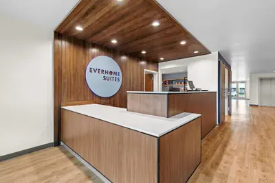 Photo 5 - Everhome Suites Temecula
