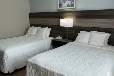 Photo 5 - Ritz Motel