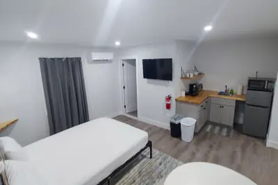Photo 2 - Vermont Suites