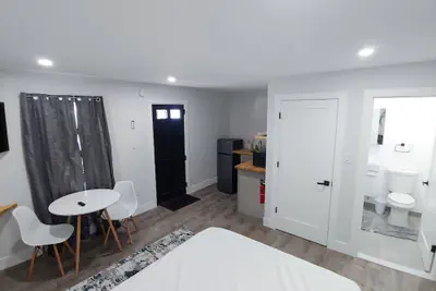 Photo 3 - Vermont Suites