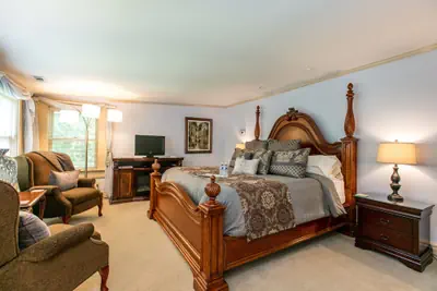 Photo 2 - North Lodge Bed & Breakfast