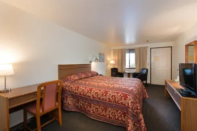 Photo 4 - Cap Sante Inn
