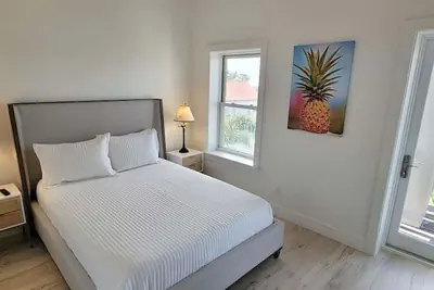 Photo 4 - Padre Beach House 5 Bedroom Home by RedAwning