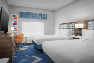 Photo 2 - Hampton Inn & Suites Naples South