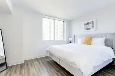 Photo 4 - Elegant 2BR Apartment - Minutes to D.C.