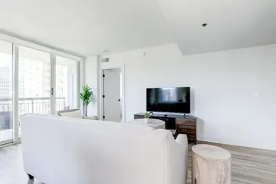 Photo 3 - Elegant 2BR Apartment - Minutes to D.C.