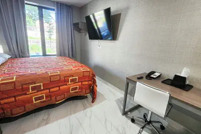 Photo 5 - HOTEL FUEGO BRONX