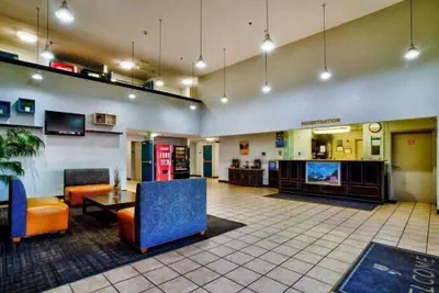 Photo 4 - Studio 6 Suites Hesperia, CA – West Main Street – I-15