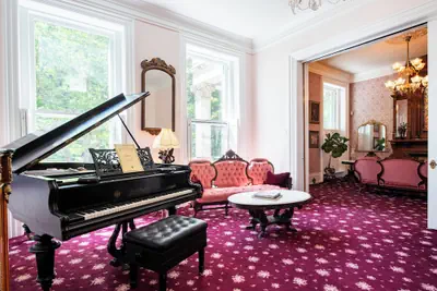 Photo 3 - Central Park Bed & Breakfast