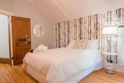 Photo 5 - Mahaney Suite BW Boutique Hotel