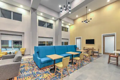 Photo 3 - Hampton Inn & Suites Little Rock Airport