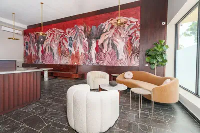 Photo 4 - The Oliver Hotel