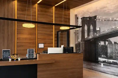 Photo 4 - Hotel Mirage Brooklyn