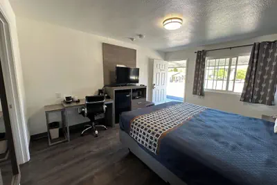 Photo 3 - Sands Motel