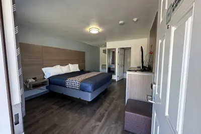 Photo 2 - Sands Motel