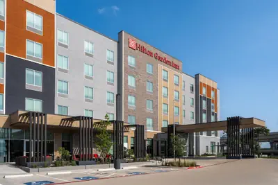 Photo 2 - Hilton Garden Inn Austin Central