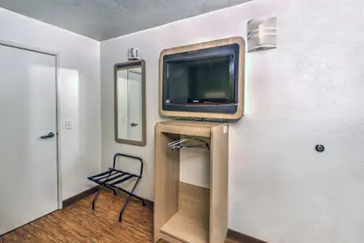 Photo 5 - Motel 6 – Colorado Springs, CO – South/Metro Area