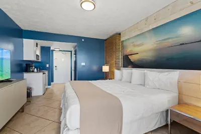 Photo 3 - Oceanfront Inn