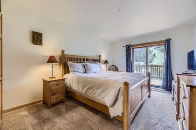 Photo 3 - 2652 Tenderfoot Lodge 3 Bedroom Condo by RedAwning