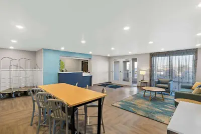 Photo 4 - WoodSpring Suites Centennial - Denver Tech Center