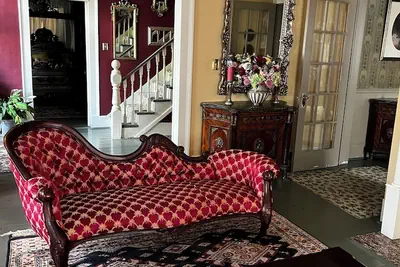 Photo 2 - Commodore Bed and Breakfast