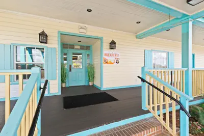 Photo 2 - Moonlight Inn Hotel O Hattiesburg, MS